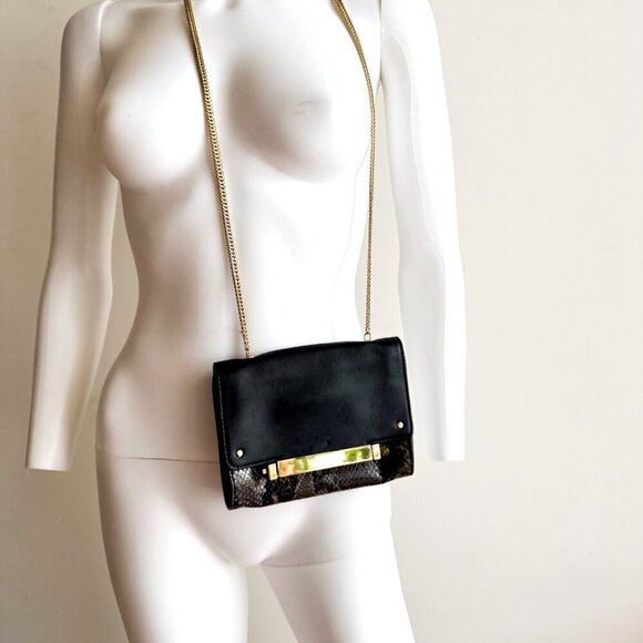 Club Monaco Black Snakeskin Small Envelope Crossbody w Gold chain - Picture 2 of 6